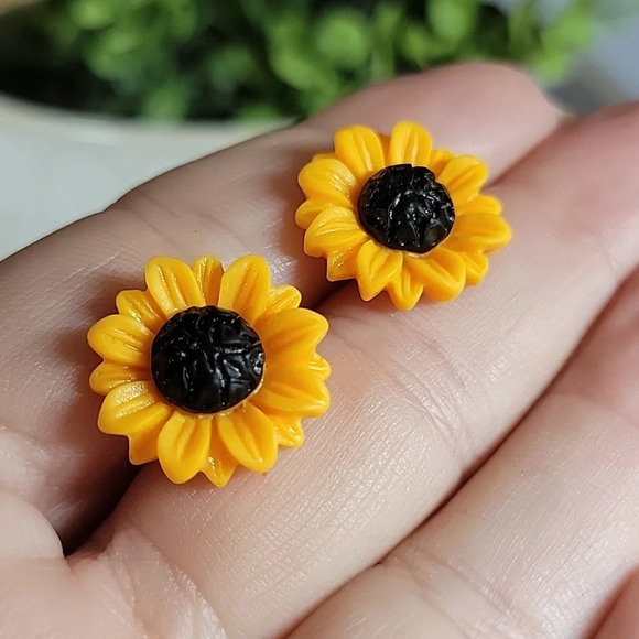Harvest Sunflower Earrings - Picture 2 of 6